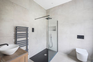 Photo 13- click for photo gallery